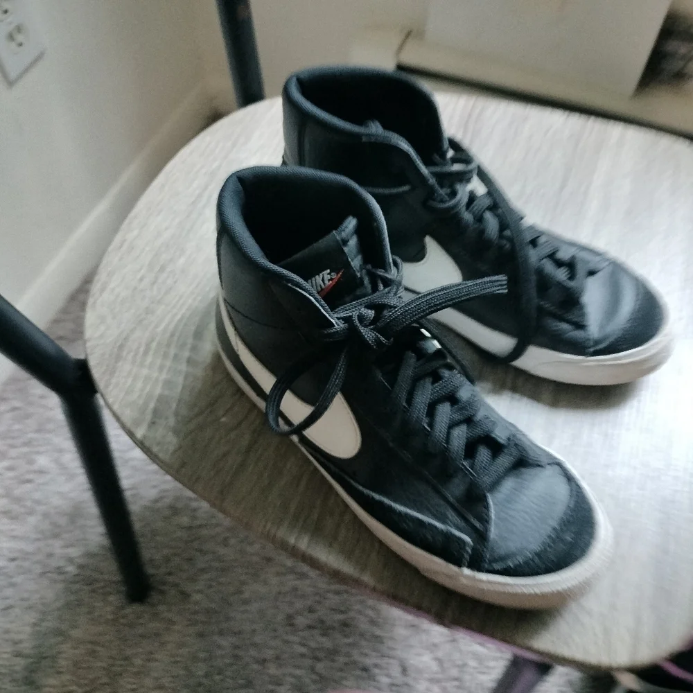 Small size You can make an offer if you are interested, Take two pairs of shoes